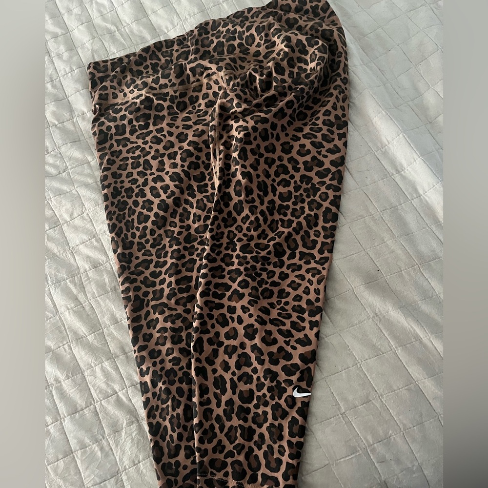 Nike Brown Leopard Print Leggings